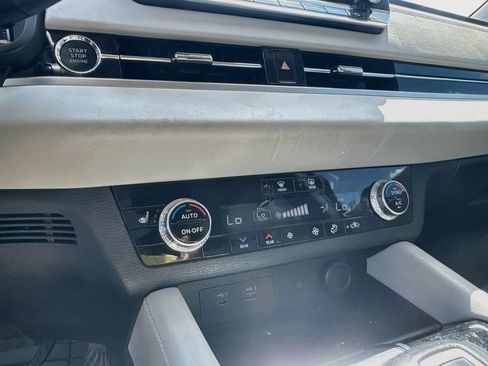 Used 2024 Mitsubishi Outlander SEL FWD image 18