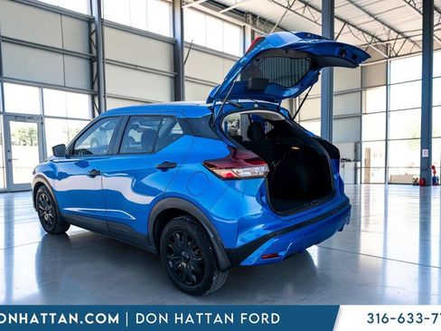Used 2022 Nissan Kicks S FWD image 24
