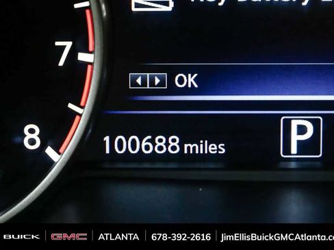 Used 2021 Nissan Maxima SR w/ Sport Mat Group image 9