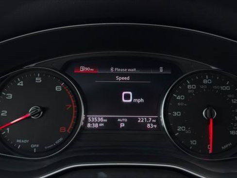 Used 2023 Audi Q5 2.0T Premium w/ Convenience Package AWD/4WD image 27