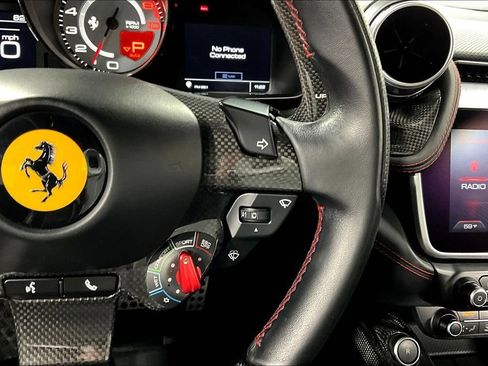 Used 2018 Ferrari GTC4Lusso AWD/4WD image 13