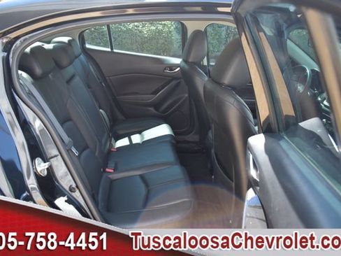 Used 2018 MAZDA MAZDA3 Touring FWD image 23