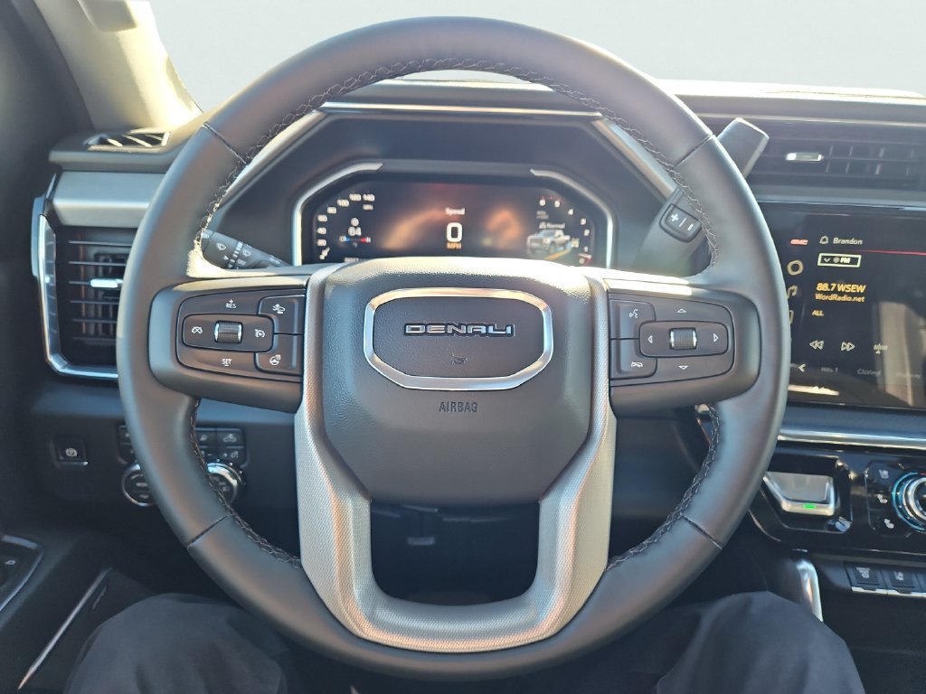 Used 2025 GMC Sierra 2500 Denali w/ Denali Reserve Package AWD/4WD image 35