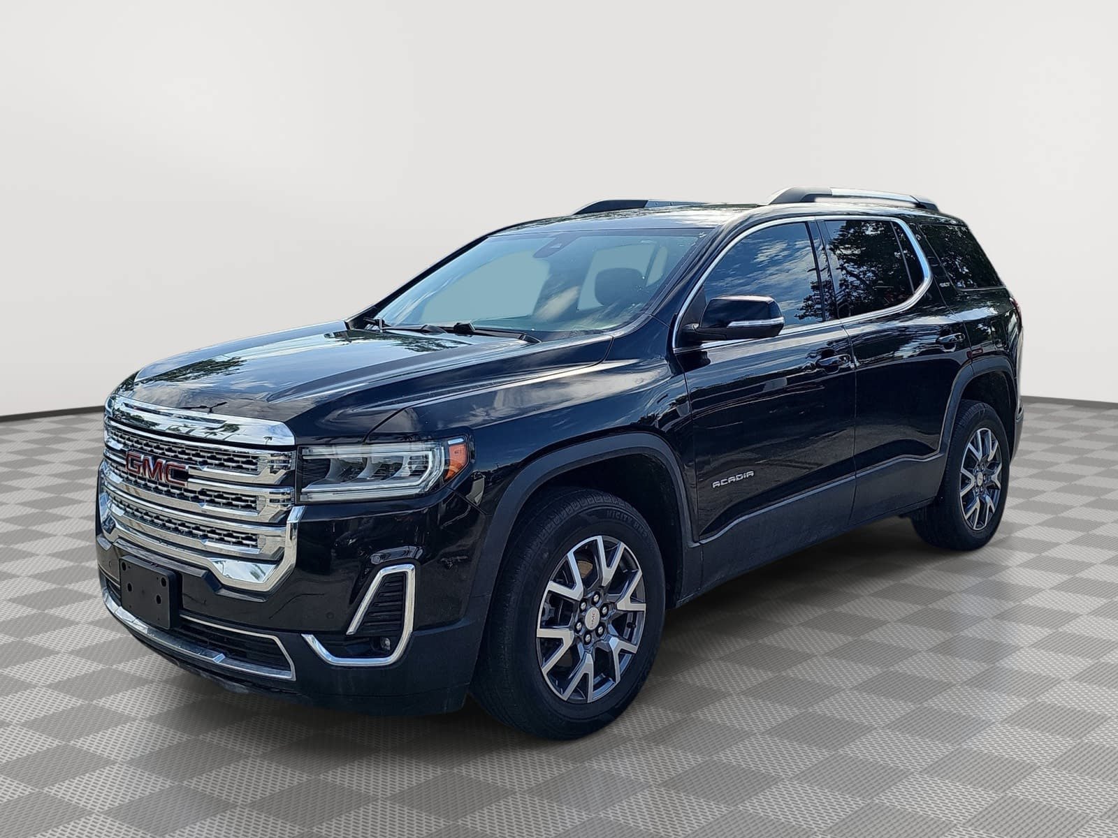Used 2023 GMC Acadia SLT w/ Preferred Package FWD image 4