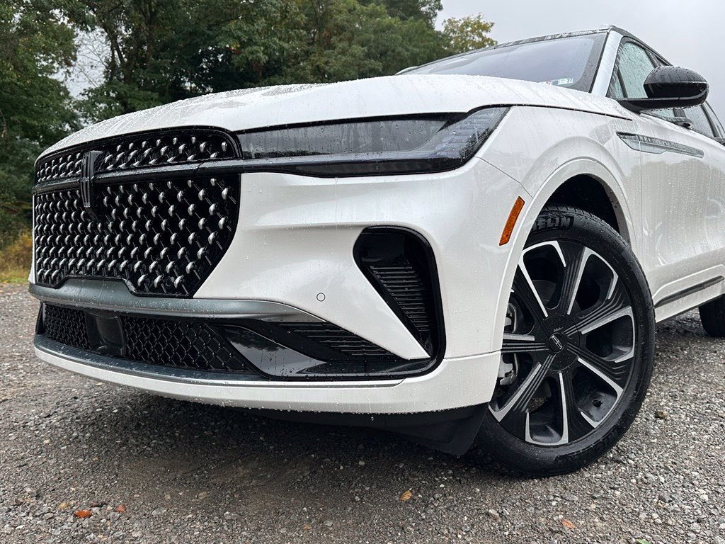 New 2026 Lincoln Nautilus Reserve AWD/4WD image 33