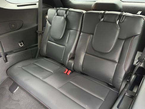 Used 2025 Ford Explorer ST AWD/4WD image 47