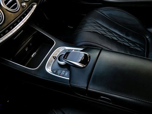 Used 2017 Mercedes-Benz S 550 Cabriolet image 30