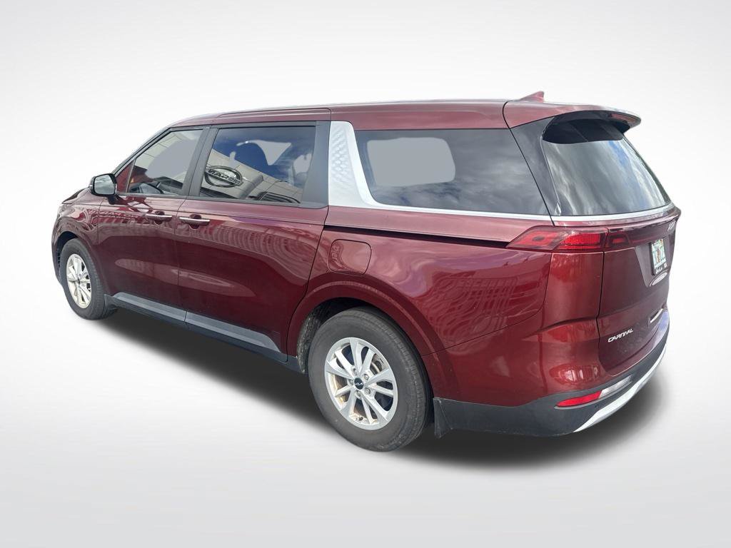 Used 2023 Kia Carnival LX FWD image 9