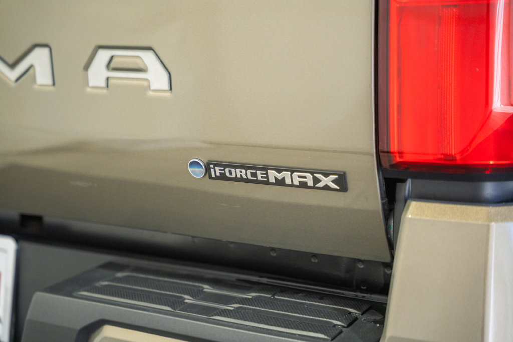 Certified 2025 Toyota Tacoma Limited AWD/4WD image 7