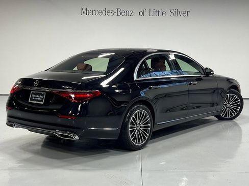Used 2025 Mercedes-Benz S 580 4MATIC Sedan image 6