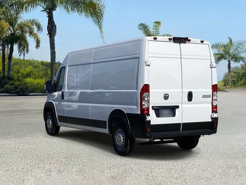 Used 2025 RAM ProMaster 3500 w/ Convenience Group FWD image 3