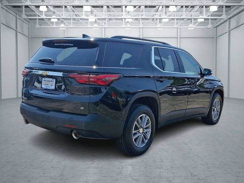 Certified 2023 Chevrolet Traverse LT FWD image 5