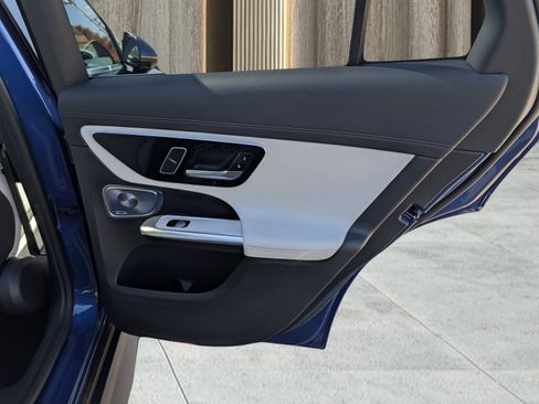 Used 2023 Mercedes-Benz GLC 300 w/ AMG Line image 37