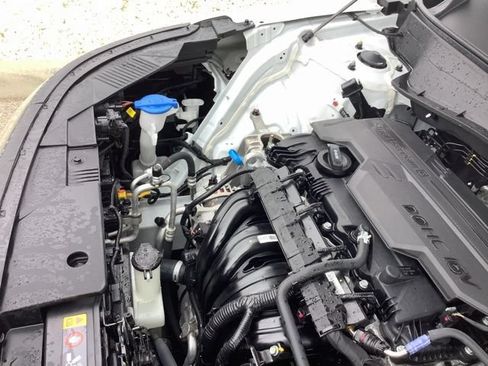 Certified 2026 Hyundai Kona SE AWD/4WD image 50