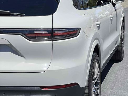 Used 2020 Porsche Cayenne E-Hybrid AWD/4WD image 70