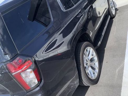 Used 2024 Chevrolet Tahoe LT image 4