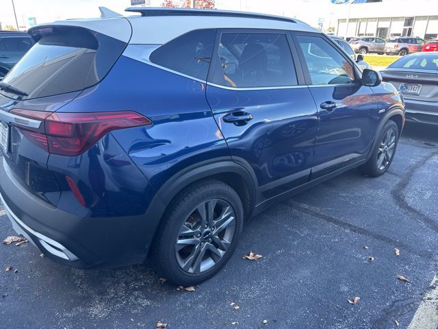 Used 2022 Kia Seltos S AWD/4WD image 5