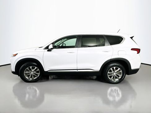 Used 2020 Hyundai Santa Fe SE image 4