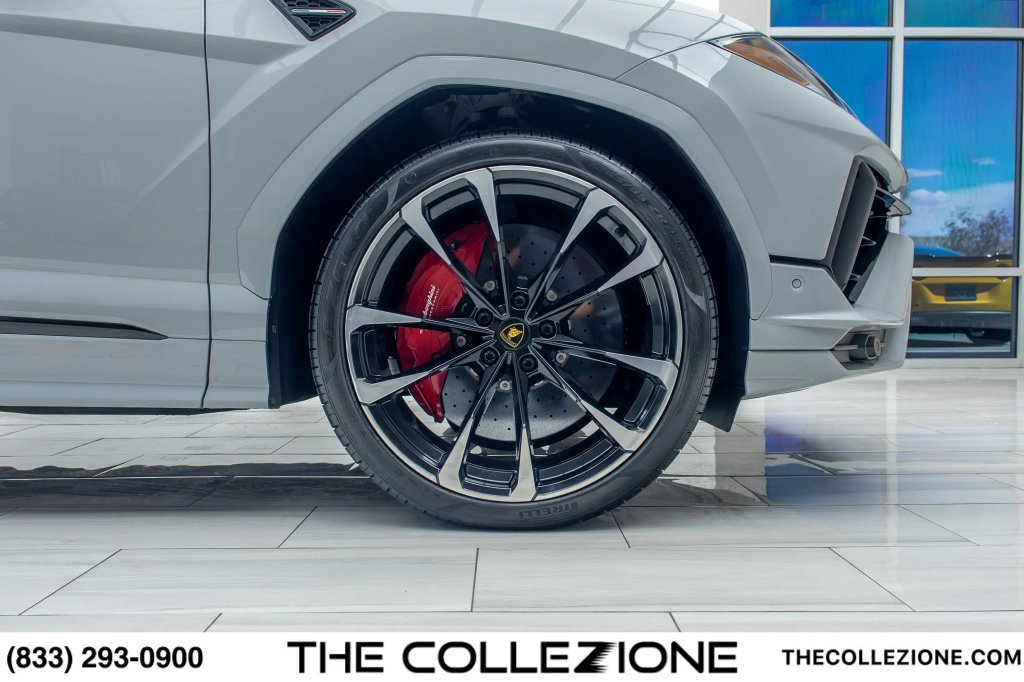Used 2024 Lamborghini Urus S AWD/4WD image 35