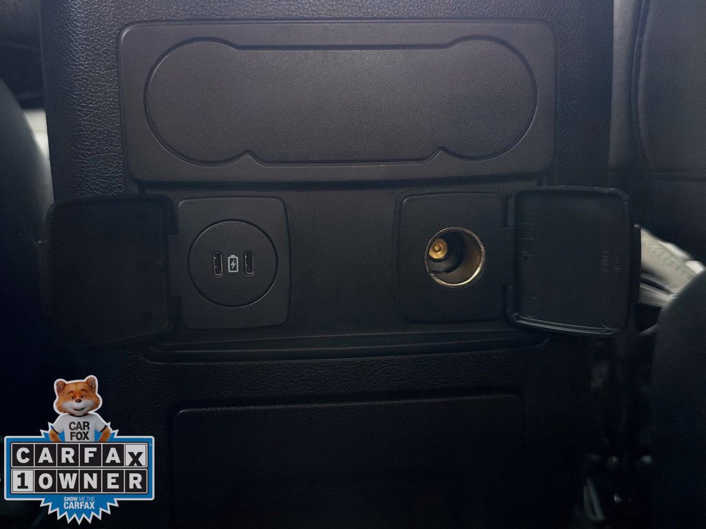 Used 2023 Ford Explorer XLT AWD/4WD image 23