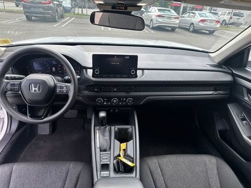 Used 2023 Honda Accord LX image 15