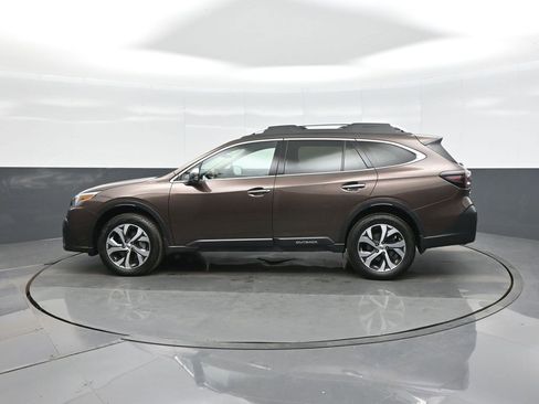 Used 2021 Subaru Outback Touring XT image 4