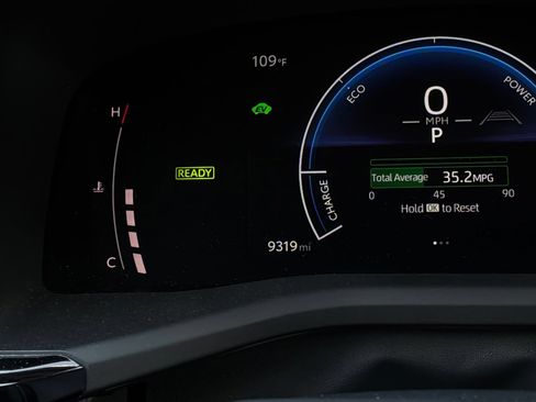 Used 2026 Toyota Camry LE FWD image 40