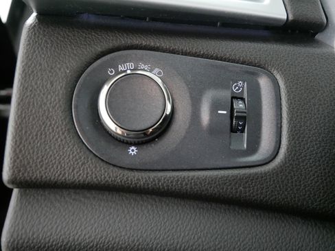 Used 2013 Cadillac SRX Luxury image 26