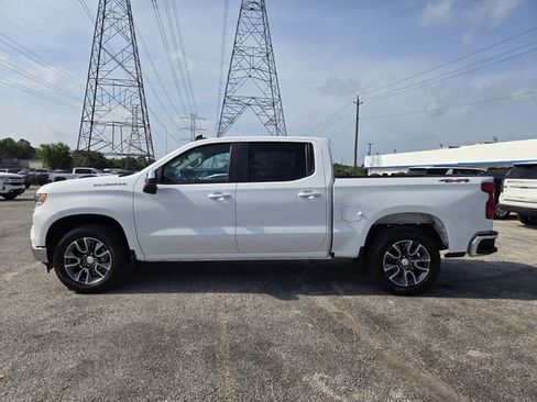 Used 2023 Chevrolet Silverado 1500 LT AWD/4WD image 4