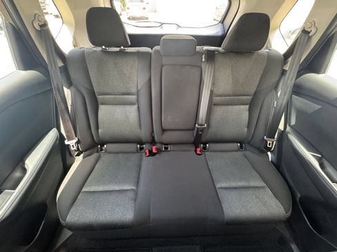 Used 2025 Nissan Rogue SV FWD image 40