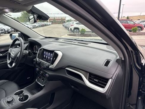 Certified 2021 GMC Terrain SLT w/ Infotainment Package II AWD/4WD image 19
