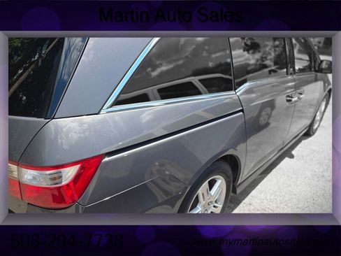 Used 2013 Honda Odyssey Touring image 19