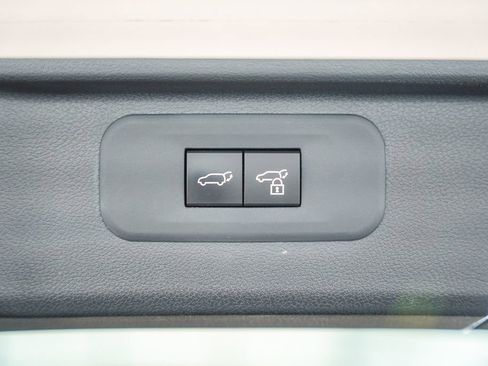 Used 2024 Toyota Grand Highlander AWD image 14