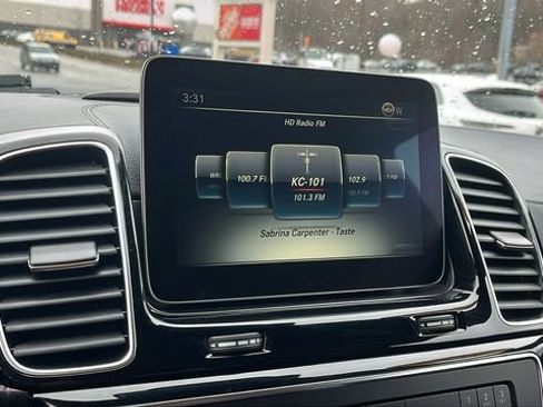 Used 2018 Mercedes-Benz GLE 550e 4MATIC image 15