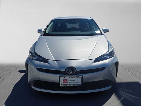 Certified 2021 Toyota Prius LE FWD image 8