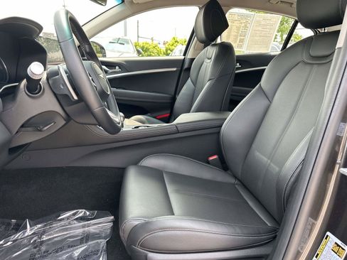 Used 2026 Genesis G70 2.5T RWD image 29