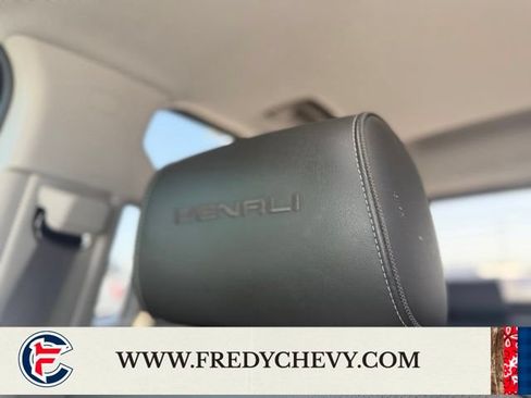 Used 2015 GMC Sierra 1500 Denali AWD/4WD image 32