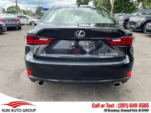 Used 2014 Lexus IS 250 AWD w/ Navigation Package image 9