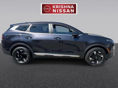 Used 2026 Kia Sportage LX w/ LX Convenience Package AWD/4WD image 4