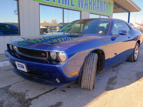 Used 2009 Dodge Challenger R/T image 1
