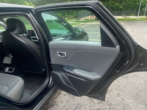 Used 2025 Kia K4 FWD image 22