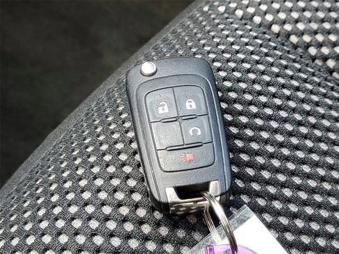 Used 2013 Chevrolet Equinox LT w/ All Star Package image 28