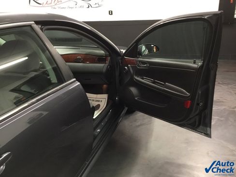 Used 2010 Chevrolet Impala LS image 33