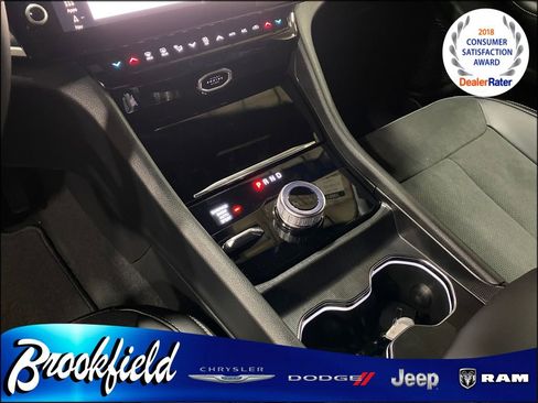 New 2026 Jeep Grand Cherokee Altitude image 25