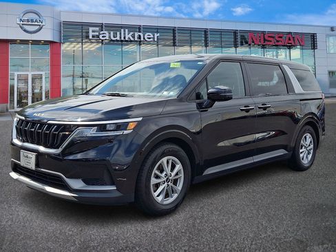 Used 2022 Kia Carnival LX FWD image 3