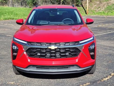 New 2026 Chevrolet Trax LT image 4