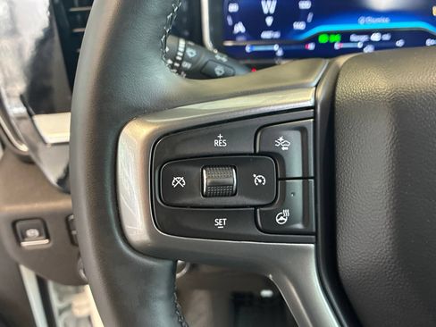 Used 2025 Chevrolet Silverado 2500 LT w/ Convenience Package AWD/4WD image 17