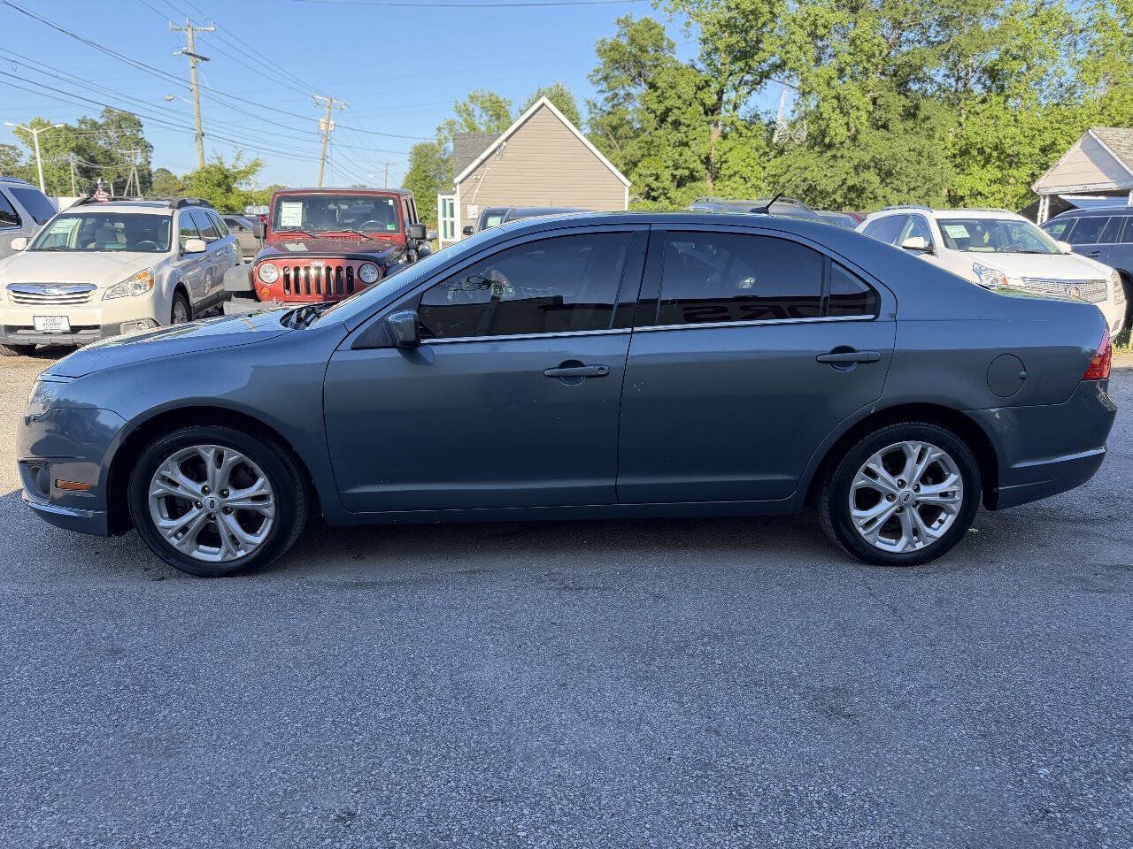 Used 2012 Ford Fusion SE FWD image 5
