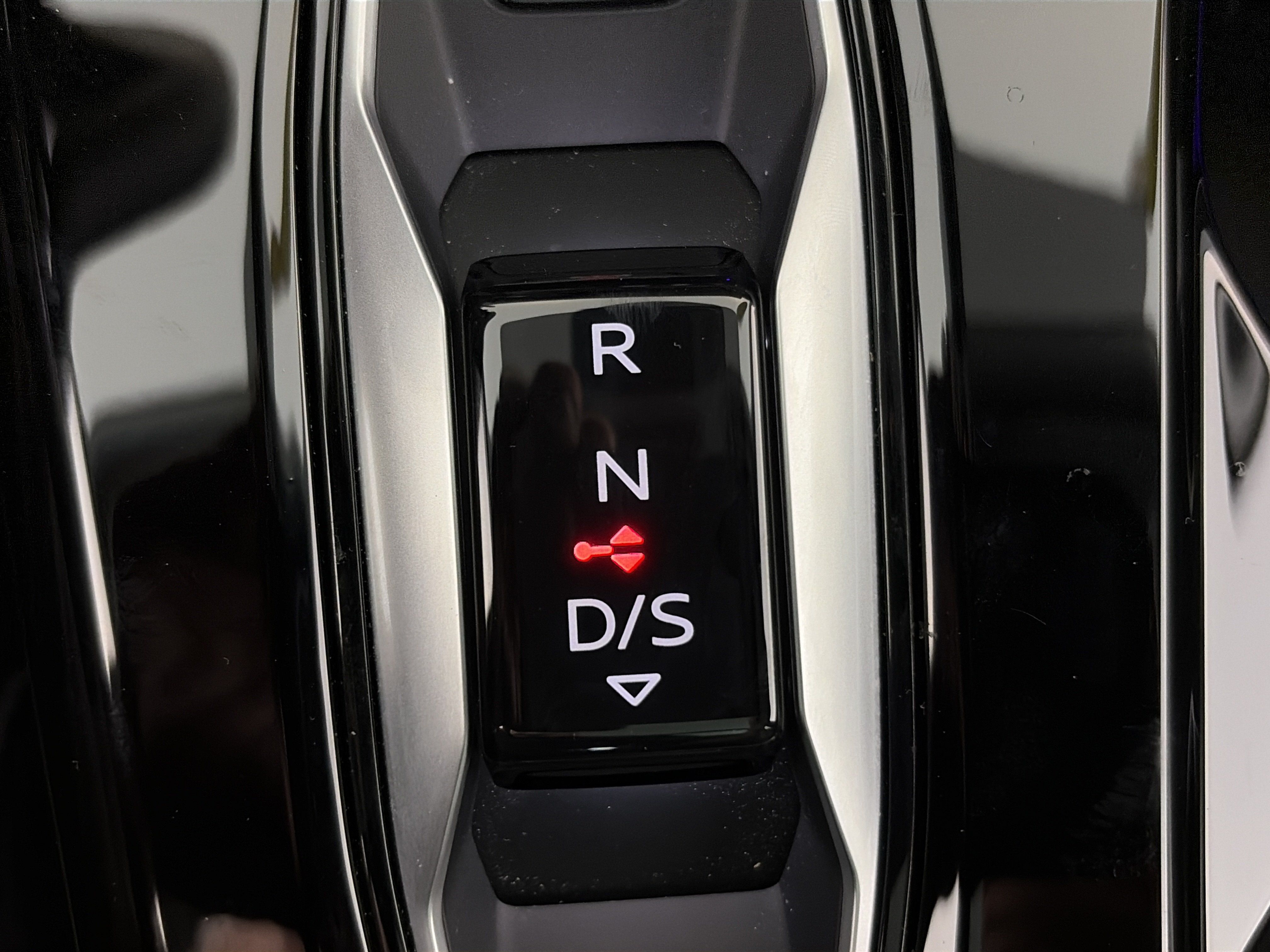 Used 2025 Audi Q5 Premium Plus w/ Premium Plus AWD/4WD image 30