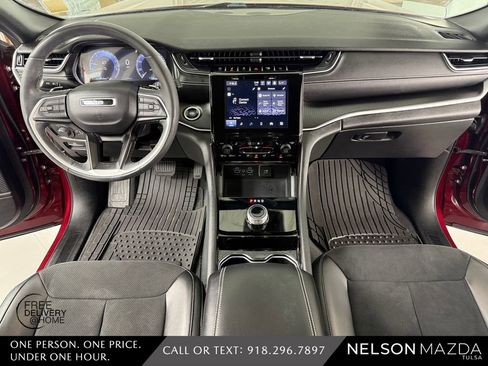 Used 2023 Jeep Grand Cherokee Altitude AWD/4WD image 36